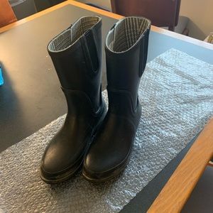 LL Bean Black calf-high rain boots size 7/7.5